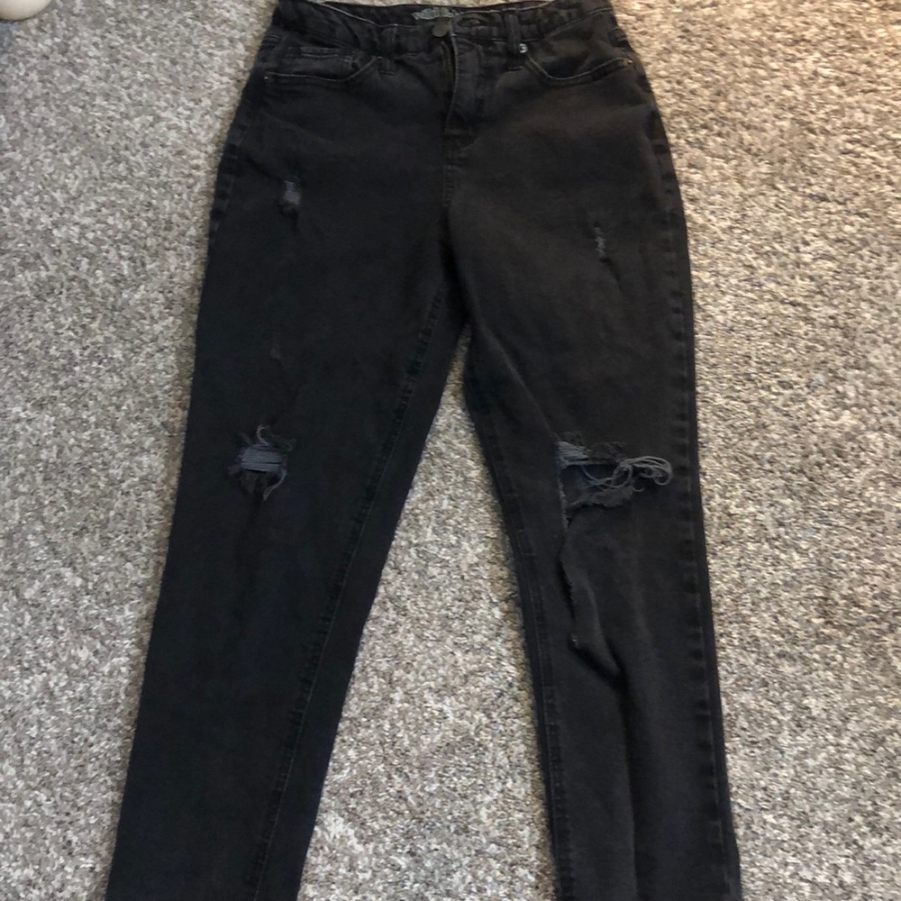 ✨black ripped boyfriend jeans✨